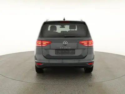 Neu VW Touran Comfortline 150 PS (110 kW) 2026 Delfingrau metallic Van / Kleinbus