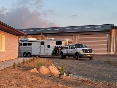 Usata Ford V8 250 CV (183 kW) 2002 Bianco SUV