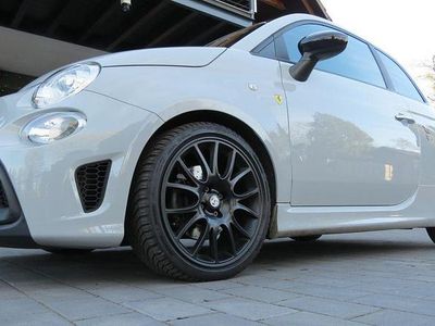 Usado Abarth 595C Pista 160 HP (117 kW) 2020 Bege Cabrios