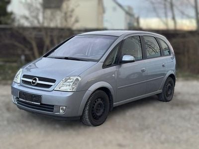Usata Opel Meriva Essentia 101 CV (74 kW) 2004 Grigio Monovolume