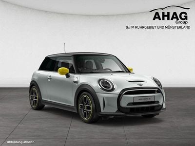 Gebraucht Mini Cooper SE Classic 135 kW (184 PS) 2022 Schwarz Kleinwagen