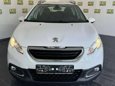 Gebraucht Peugeot 2008 Active 110 PS (80 kW) 2016 Lack weiss banquise typ aussen SUV