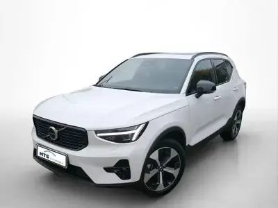 Używany Volvo XC40 Ultra 197 KM (144 kW) 2024 Biały SUV