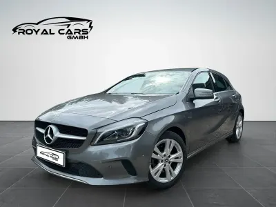 Gebraucht Mercedes A180 122 PS (89 kW) 2018 Grau Limousine