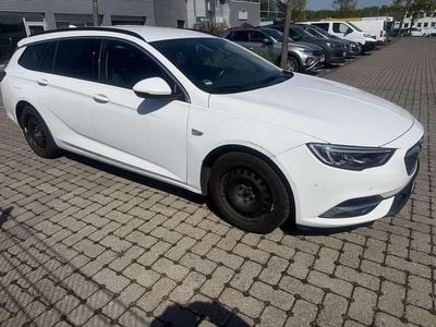 Usata Opel Insignia Business Edition 136 CV (100 kW) 2017 Bianco Station wagon