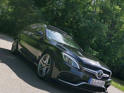 Mercedes C63 AMG