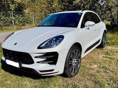 Weiß Gebraucht 2018 Porsche Macan Turbo SUV | 64.900 €
