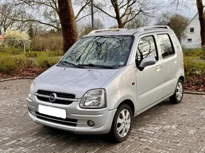 Gebraucht Opel Agila 75 PS (55 kW) 2006 Silber Kleinwagen