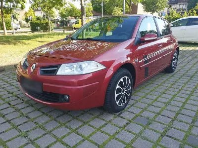Gebraucht Renault Mégane 112 PS (82 kW) 2008 Rot Limousine