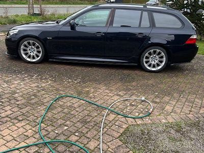 Schwarz Gebraucht 2008 BMW 530 Sport Line Kombi | 13.500 €