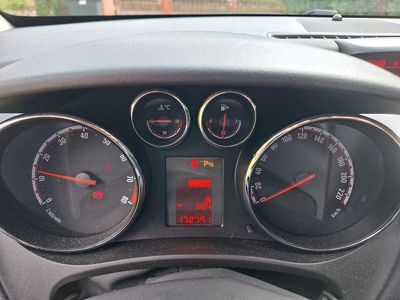 Usata Opel Meriva Edition 140 CV (102 kW) 2011 Argento Monovolume