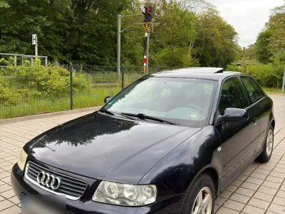 Gebraucht Audi A3 101 PS (74 kW) 2002 Blau Kleinwagen