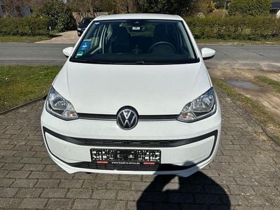 Second-hand VW up! Basis 65 CP (47 kW) 2023 Alb Hatchback