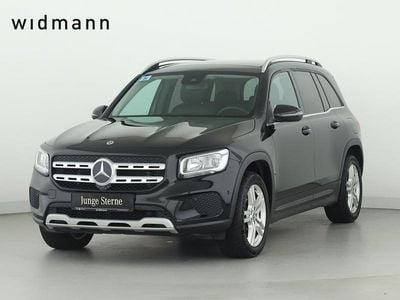 Mercedes GLB220