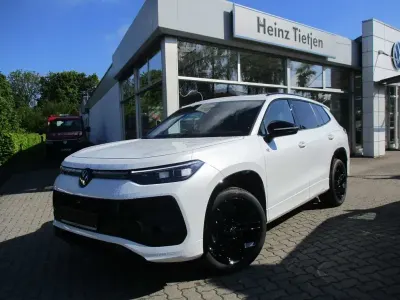 Gebraucht VW Tayron R-line 193 PS (141 kW) 2025 Oryxweiß SUV