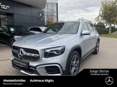 Mercedes GLB220