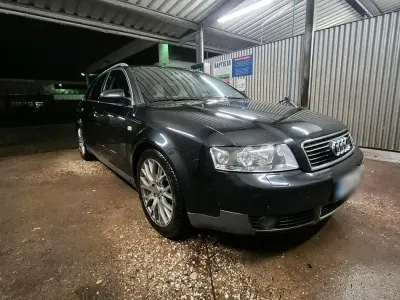 Używany Audi A4 Comfort 190 KM (139 kW) 2003 Czarny Kombi