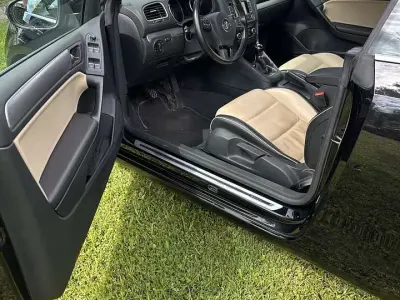 Gebraucht VW Golf Cabriolet Exclusive 160 PS (117 kW) 2012 Schwarz Cabrio