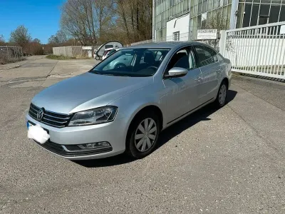 Gebraucht VW Passat 122 PS (89 kW) 2012 Silber Limousine