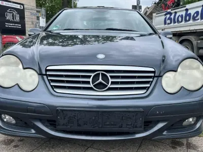 Gebraucht Mercedes C200 122 PS (89 kW) 2005 Grau Coupé