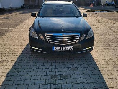 Gebraucht Mercedes E350 231 PS (169 kW) 2010 Schwarz Kombi