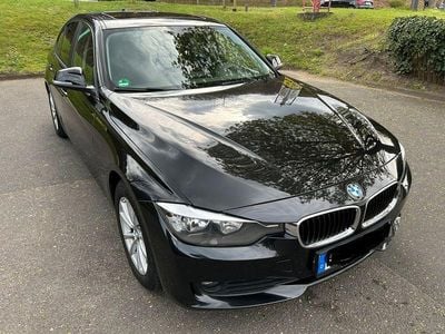 Second-hand BMW 320 Efficient Dynamics 163 CP (119 kW) 2013 Negru Berlinǎ