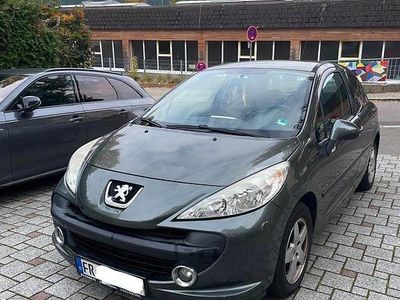 Grau Gebraucht 2008 Peugeot 207 Urban Move Limousine | 2.399 € (Fairer Preis)