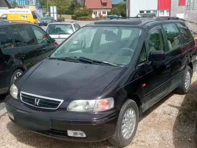 Käytetty Honda Shuttle 150 HP (110 kW) 1999 Violetti Tila-auto