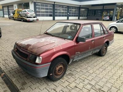 Gebraucht Opel Corsa 45 PS (33 kW) 1992 Rot Limousine