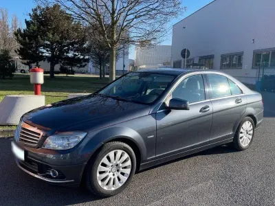 Gebraucht Mercedes C200 Elegance 184 PS (135 kW) 2009 Grau Limousine