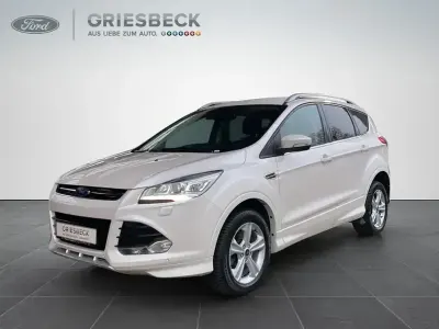 Używany Ford Kuga Individual 179 KM (131 kW) 2016 Biały SUV