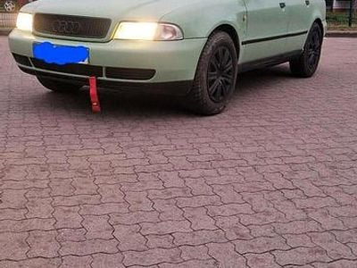 Usata Audi A4 125 CV (91 kW) 1996 Verde Station wagon
