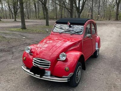 Second-hand Citroën 2CV 29 CP (21 kW) 1984 Roșu Berlinǎ