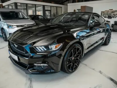 Gebraucht Ford Mustang GT Premium 441 PS (324 kW) 2016 Schwarz Coupé