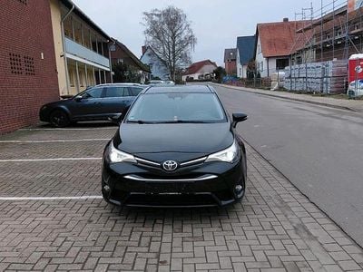 Gebraucht Toyota Avensis T2 143 PS (105 kW) 2016 Schwarz Kombi