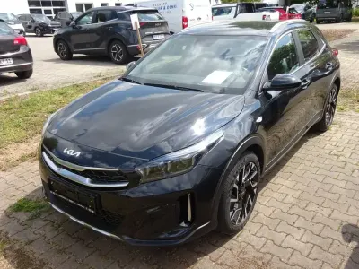 Używany Kia XCeed Spirit 140 KM (102 kW) 2020 Czarny SUV