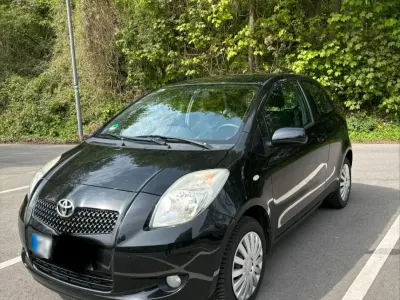 Usata Toyota Yaris 69 CV (50 kW) 2008 Nero Utilitaria