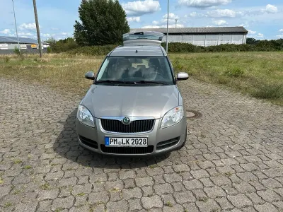 Gebraucht Skoda Roomster 70 PS (51 kW) 2008 Gold Van / Kleinbus