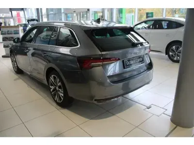 Gebraucht Skoda Octavia Selection 150 PS (110 kW) 2024 Graphitegrau metallic Kombi