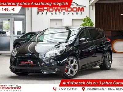 Używany Ford Focus ST 250 KM (183 kW) 2013 Czarny Sedan/Limuzyna
