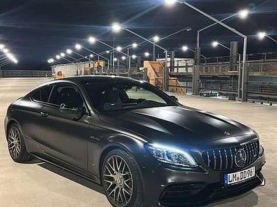 Grau Gebraucht 2021 Mercedes C63 AMG AMG Coupé | 72.500 € (Teuer)