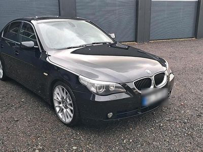 Gebraucht BMW 550 367 PS (269 kW) 2006 Schwarz Limousine