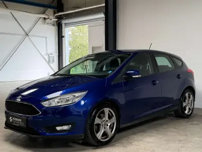Gebraucht Ford Focus Trend 95 PS (69 kW) 2017 Indicblau metallic Kleinwagen