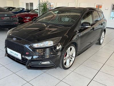 Usata Ford Focus ST 250 CV (183 kW) 2014 Nero Station wagon