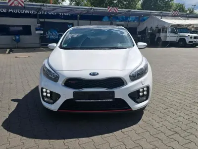 Gebraucht Kia Ceed GT 204 PS (150 kW) 2016 Weiß Kleinwagen