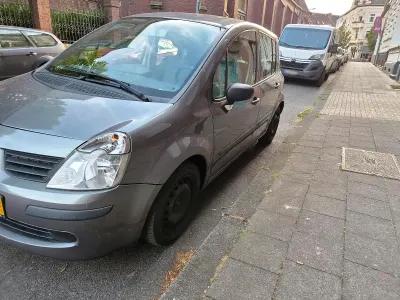 Gebraucht Renault Modus 75 PS (55 kW) 2007 Silber Van / Kleinbus