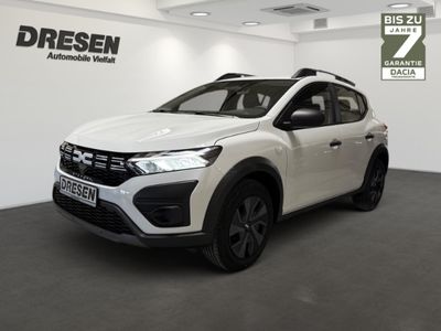 Weiß Gebraucht 2022 Dacia Sandero Essentiel Kleinwagen | 16.010 € (Fairer Preis)