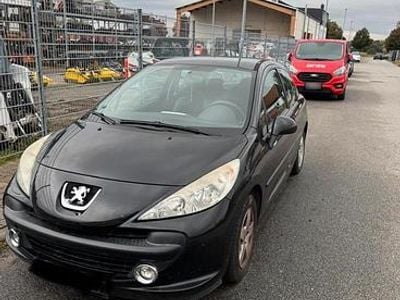 Gebraucht Peugeot 207 90 PS (66 kW) 2009 Schwarz Kleinwagen