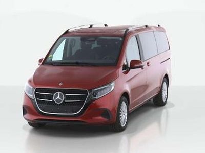 Gebraucht Mercedes V300 Style 237 PS (174 kW) 2025 Rot Van / Kleinbus