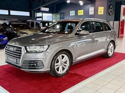 Grau Gebraucht 2017 Audi SQ7 Sport SUV | 31.990 € (Guter Preis)